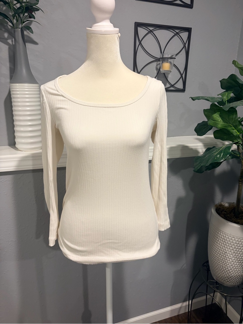 SPANX Cream Ribbed Scoop Neck Long Sleeve Top